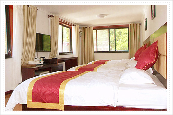 Shansi 특성과 작풍 호텔 거실 (3개의 세계 조반을 포함한다)에 있는 산 368 Yuan는 또는 사이